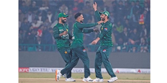 Pakistan departs for T20 WCup while waiting for ICC reaction