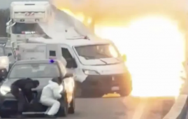 意大利公路上演“电影式”劫案 武装分子封路炸运钞车