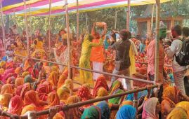 Devotees celebrate Fagu in Kanchanaban