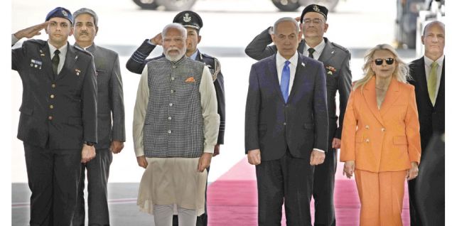 Modi welcomed by Netanyahu