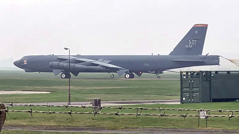 B-52--bomber