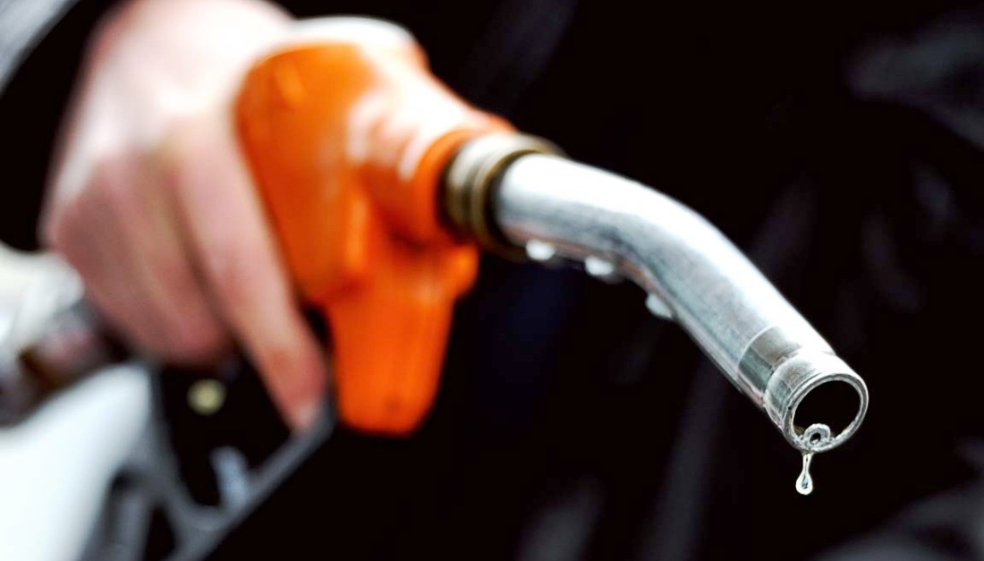 Petrol_gas-station-MK