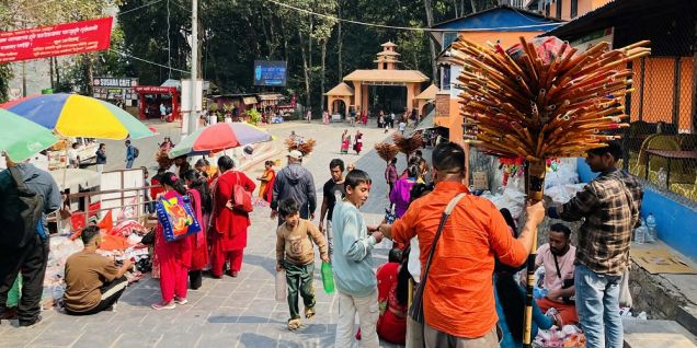 चैतेदशैं नजिकिएसँगै कालिकामा चहलपहल बढ्यो