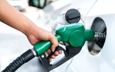 尼泊尔石油公司上调油价 汽油每升涨15尼比