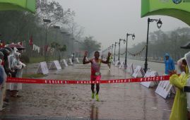 सेनाका बिनोद र पूर्णलक्ष्मीले लुम्बिनी अन्तर्राष्ट्रिय शान्ति म्याराथन उपाधि जिते