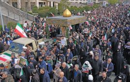 Trump threatens attacks on Iranian power plants