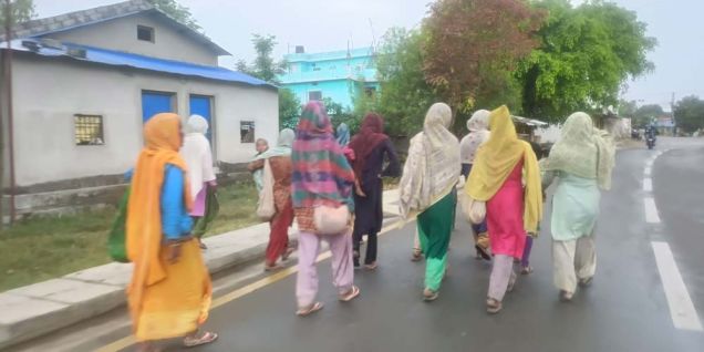 भारतबाट आएका सहयोगापेक्षीको बिगबिगी