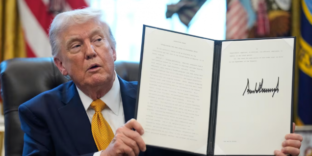 全球瞩目：特朗普签名入美元，象征美国历史性变革