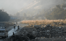 अवरुद्ध बीपी राजमार्गमा दुईतर्फी यातायात सञ्चालन