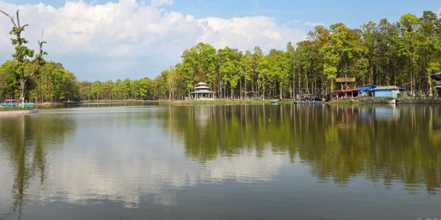 पर्यटकको रोजाइमा रास ताल