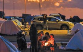 Iran fires missiles after Trump warning