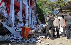 Earthquake in Indonesia kills at least 1 person and sets off small tsunami
