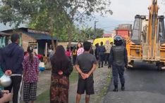 फेवाताल छेउछाउका संरचनामा चल्यो डोजर