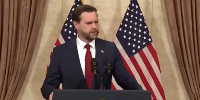 美国宣布霍尔木兹海峡军事行动升级 引发全球能源供应担忧