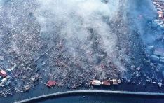 Fire destroys 1,000 homes in Malaysian coastal village