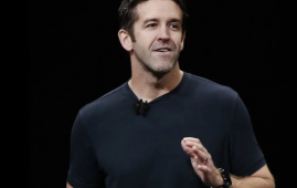 苹果公司宣布换帅：特努斯将接替库克出任首席执行官